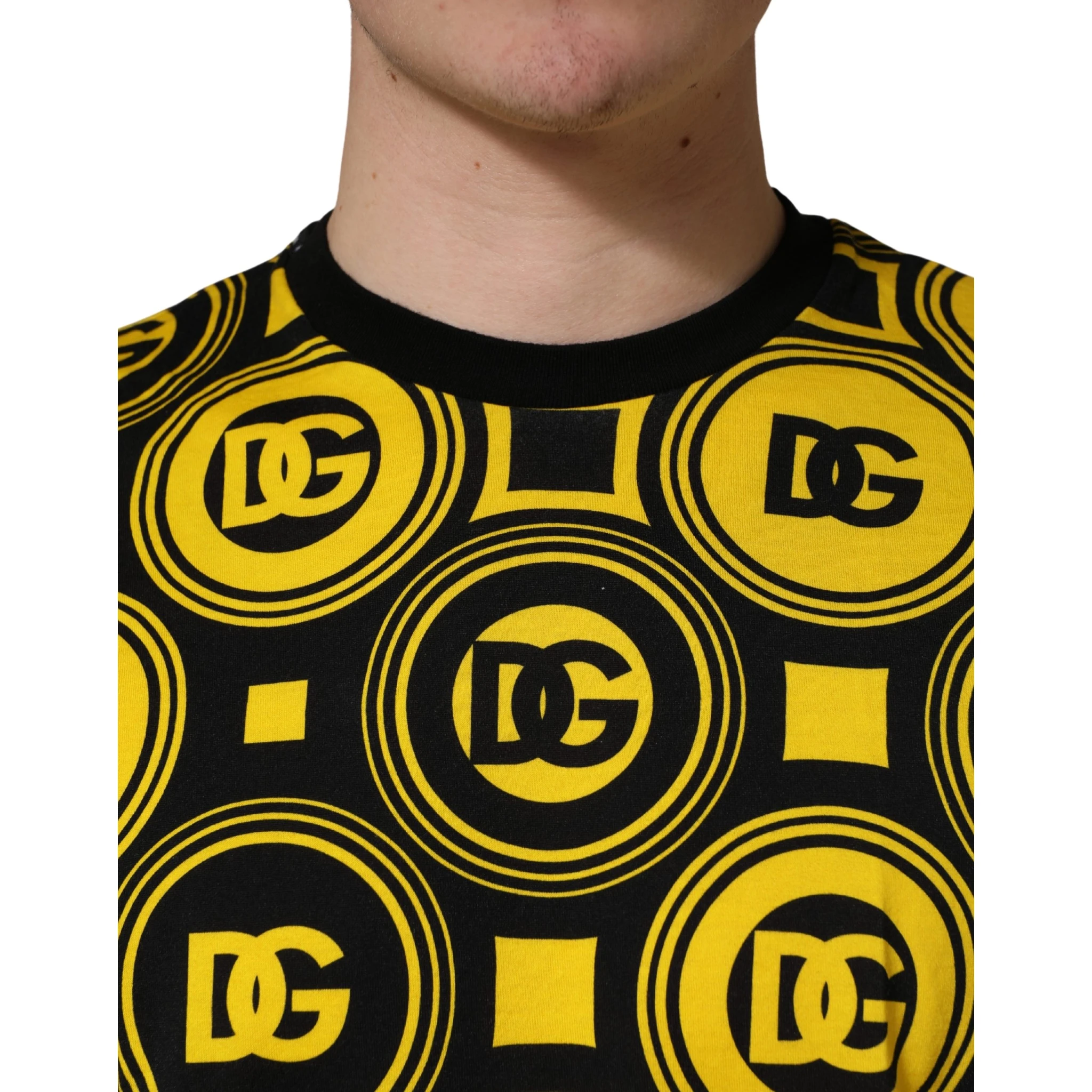 Yellow Black Logo Geometric Pattern T-shirt