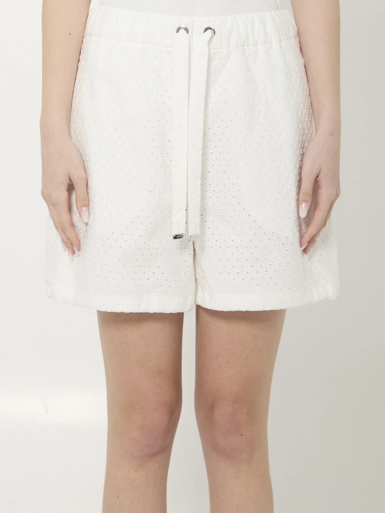 Cotton poplin and San Gallo shorts