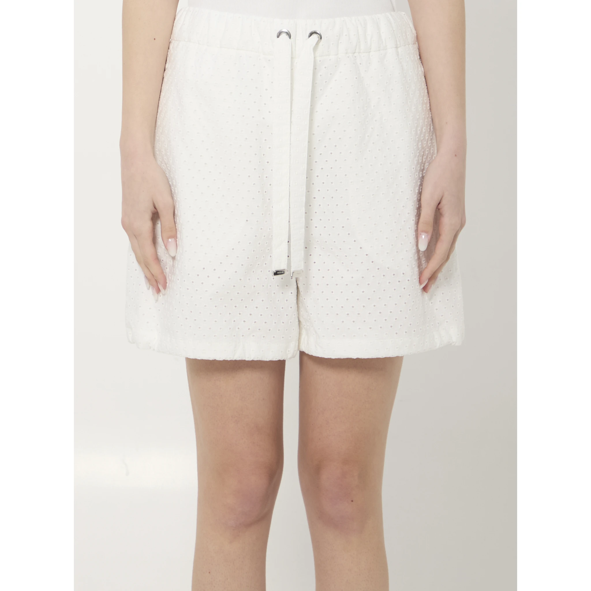 Cotton poplin and San Gallo shorts