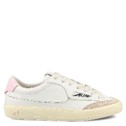 حذاء رياضي أبيض من AUTRY