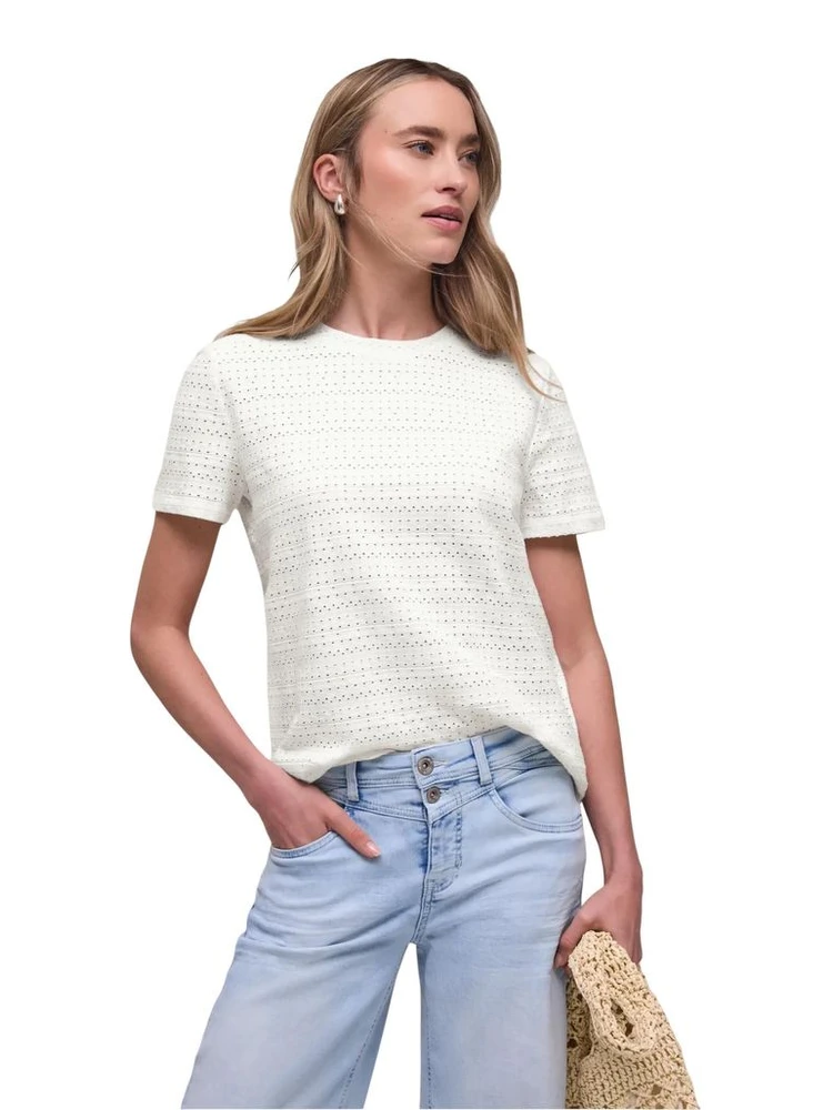 تيشيرت قطني كريمي اللون