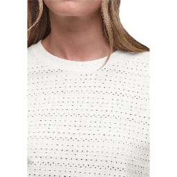 تيشيرت قطني كريمي اللون