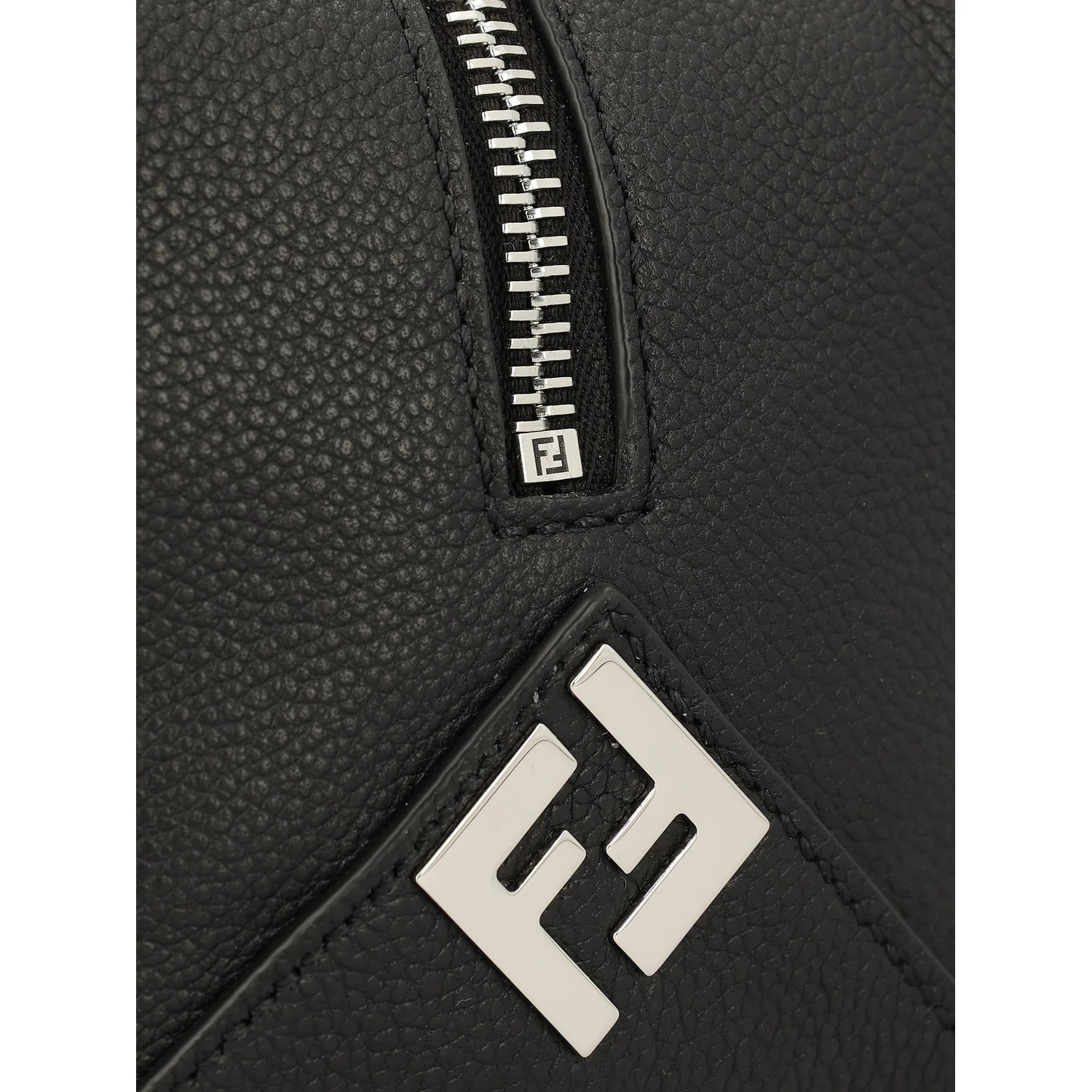 "Lui" beauty case