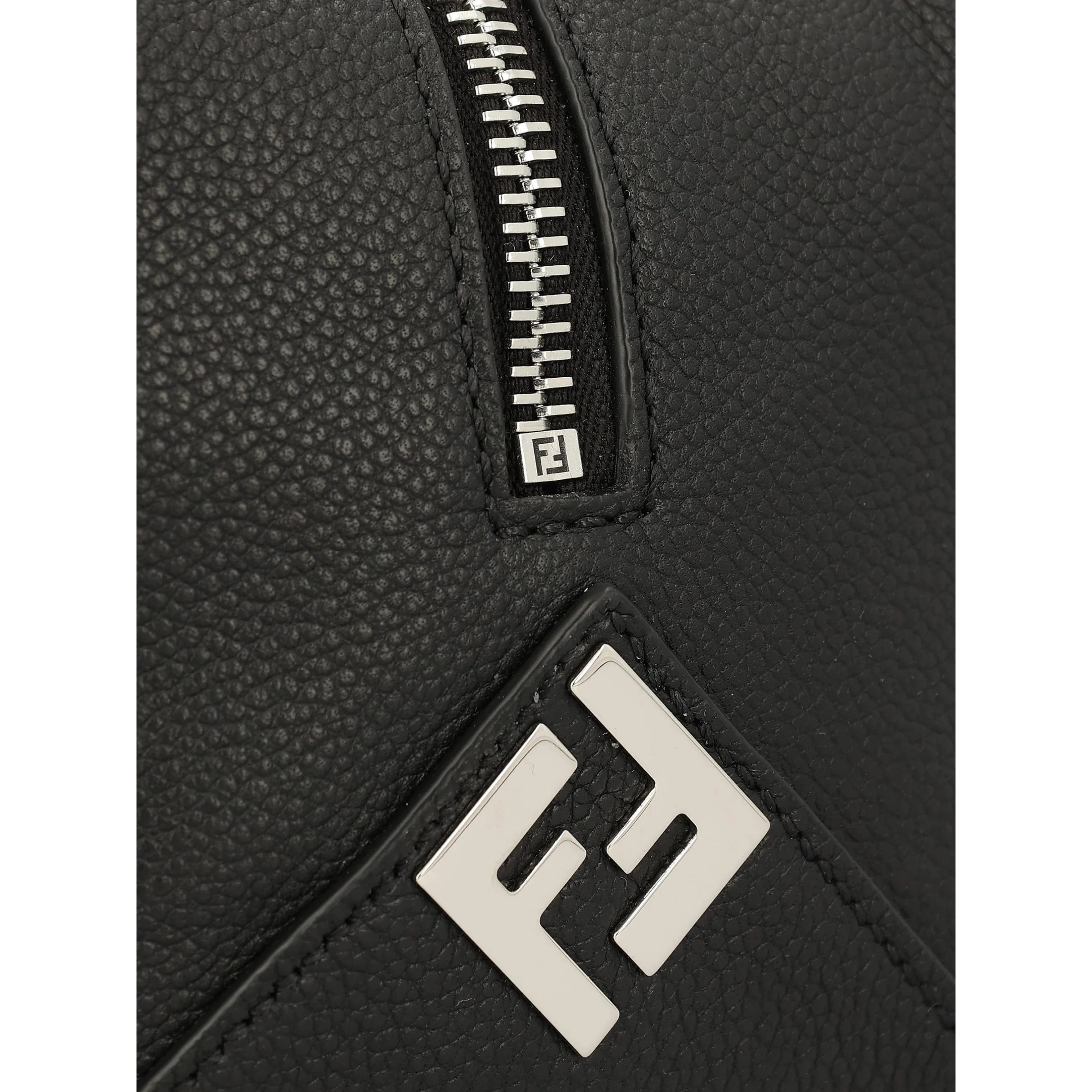 "Lui" beauty case