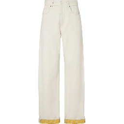 بنطلون جينز بقصة مستقيمة