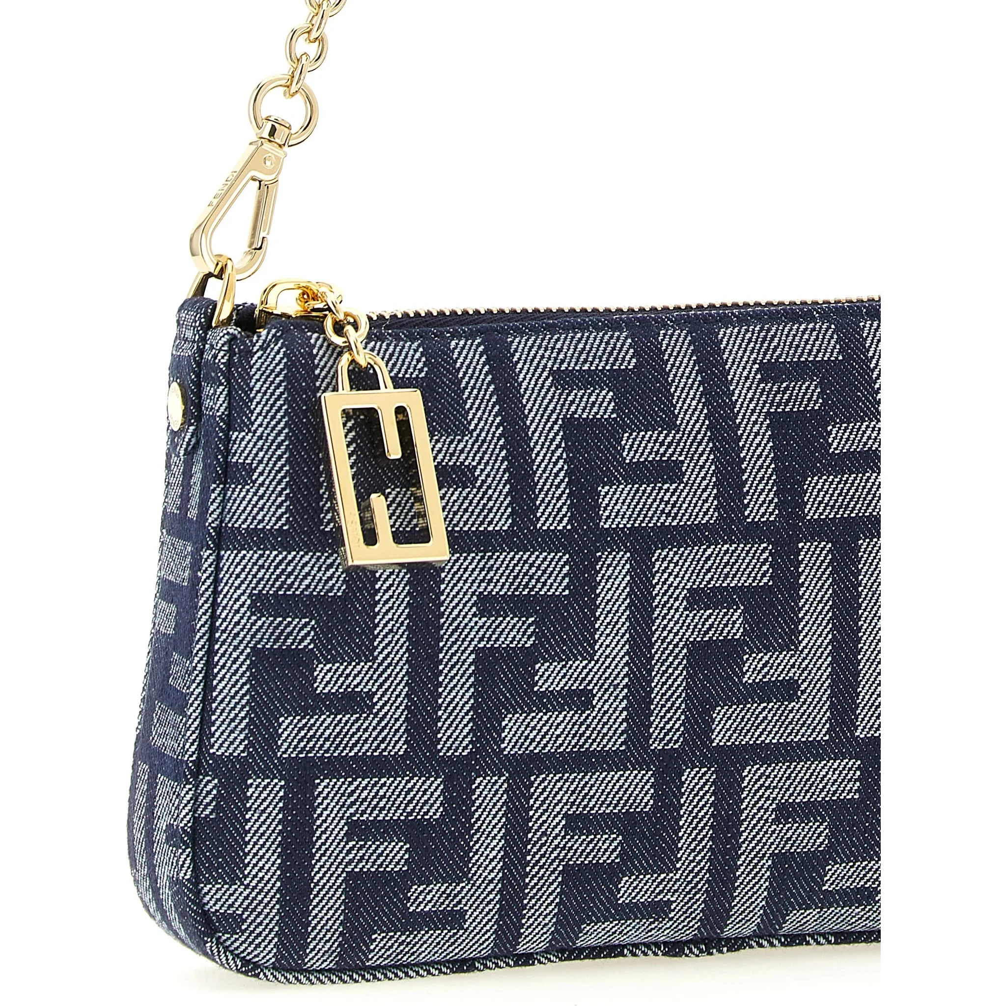 "Baguette" pouch with chain