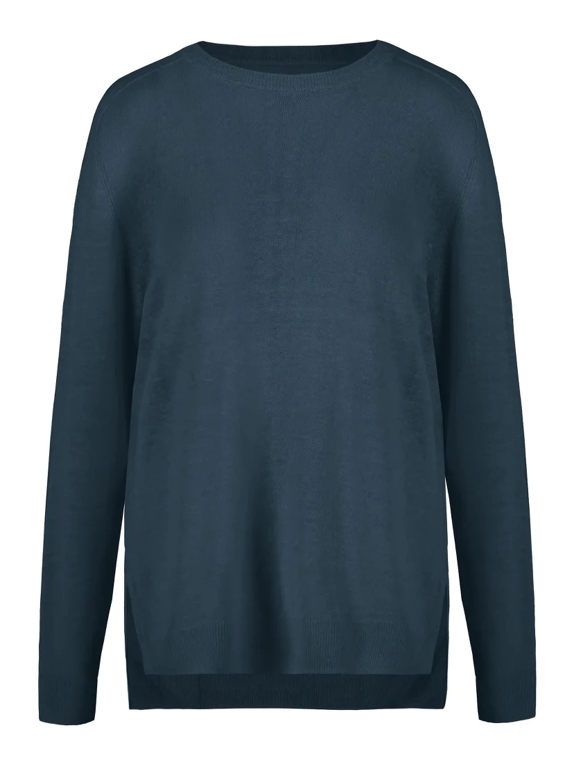 كنزات بومبوغي زرقاء