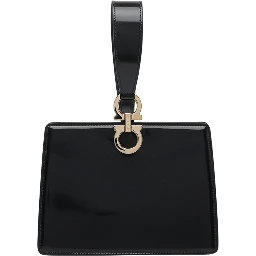 حقائب فيراغامو.. أسود