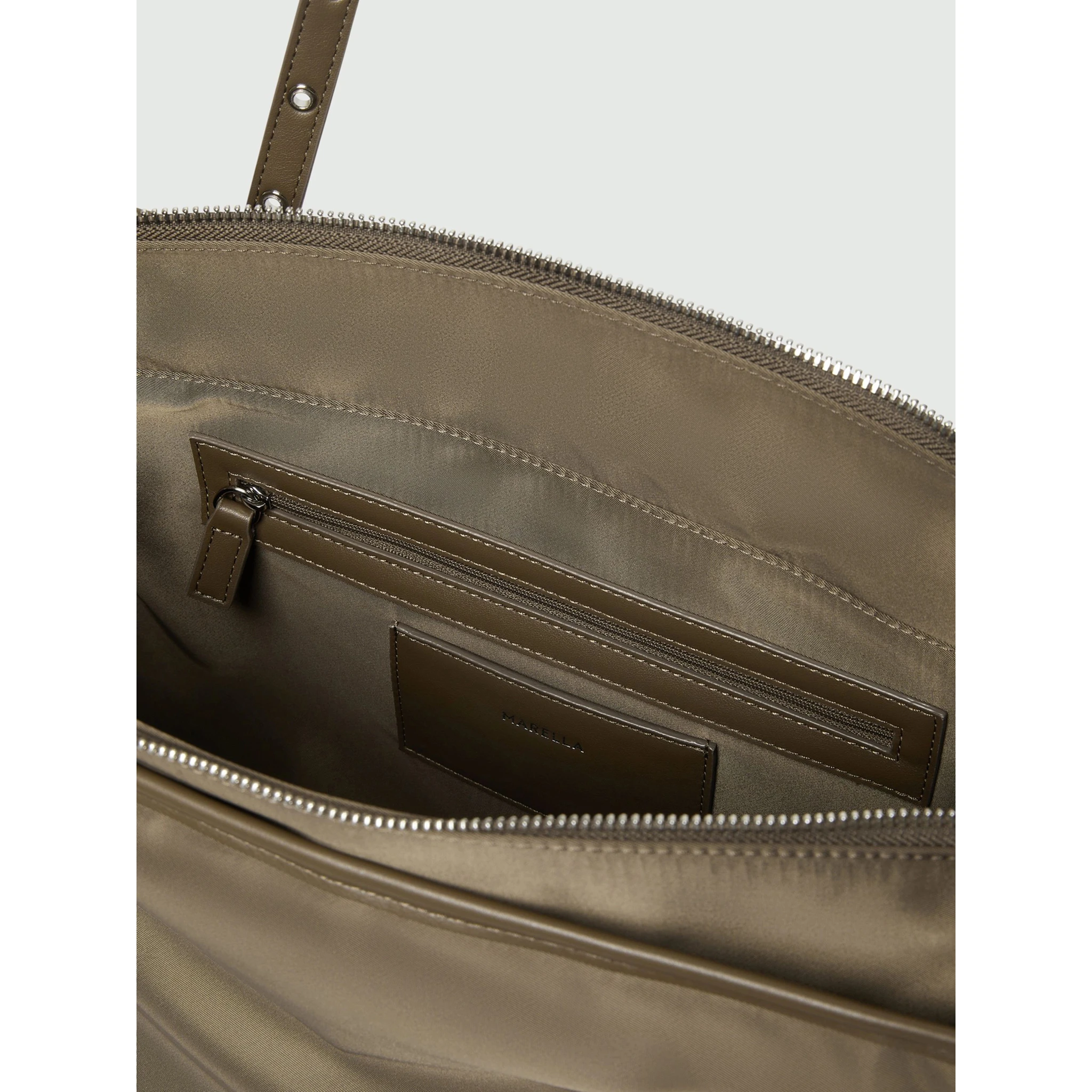 MARELLA MLAACINOSO punctual