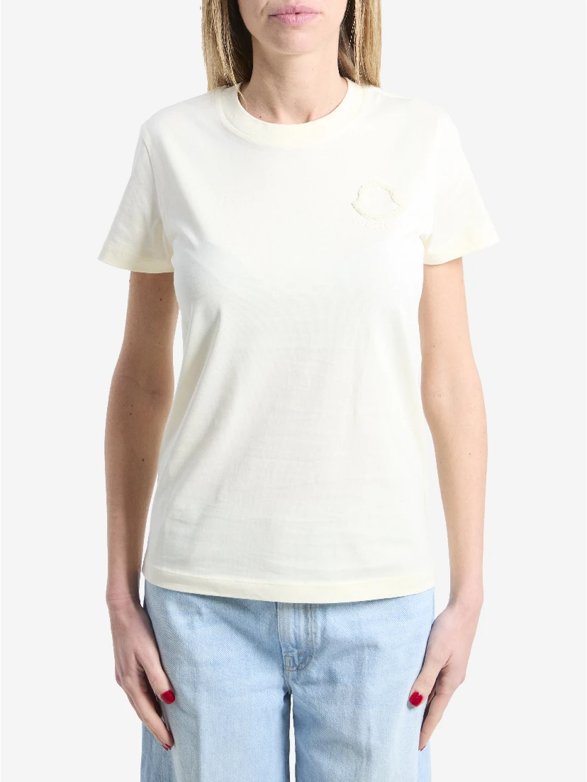 T-shirt with embroidered logo
