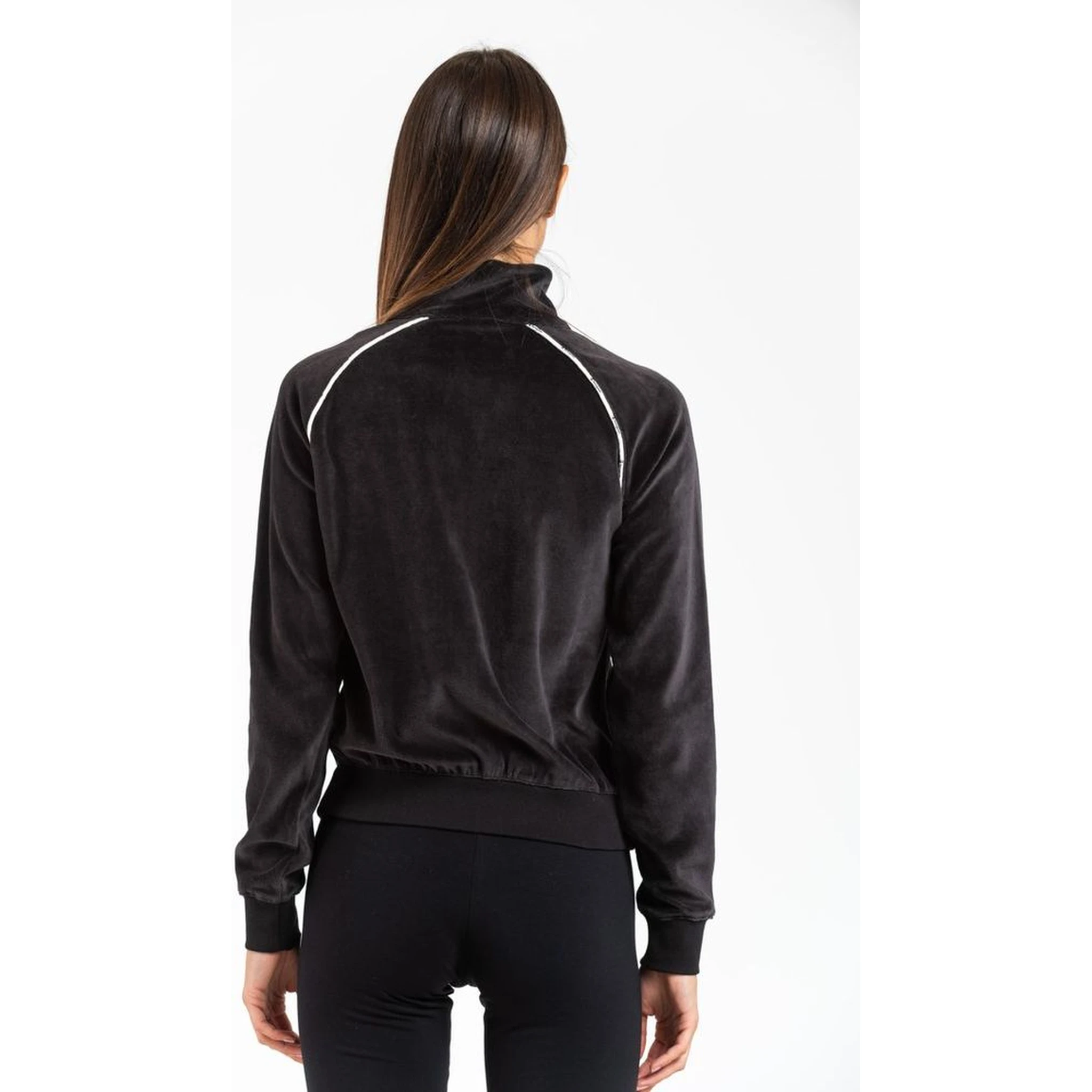 سويت شيرت قطني أسود