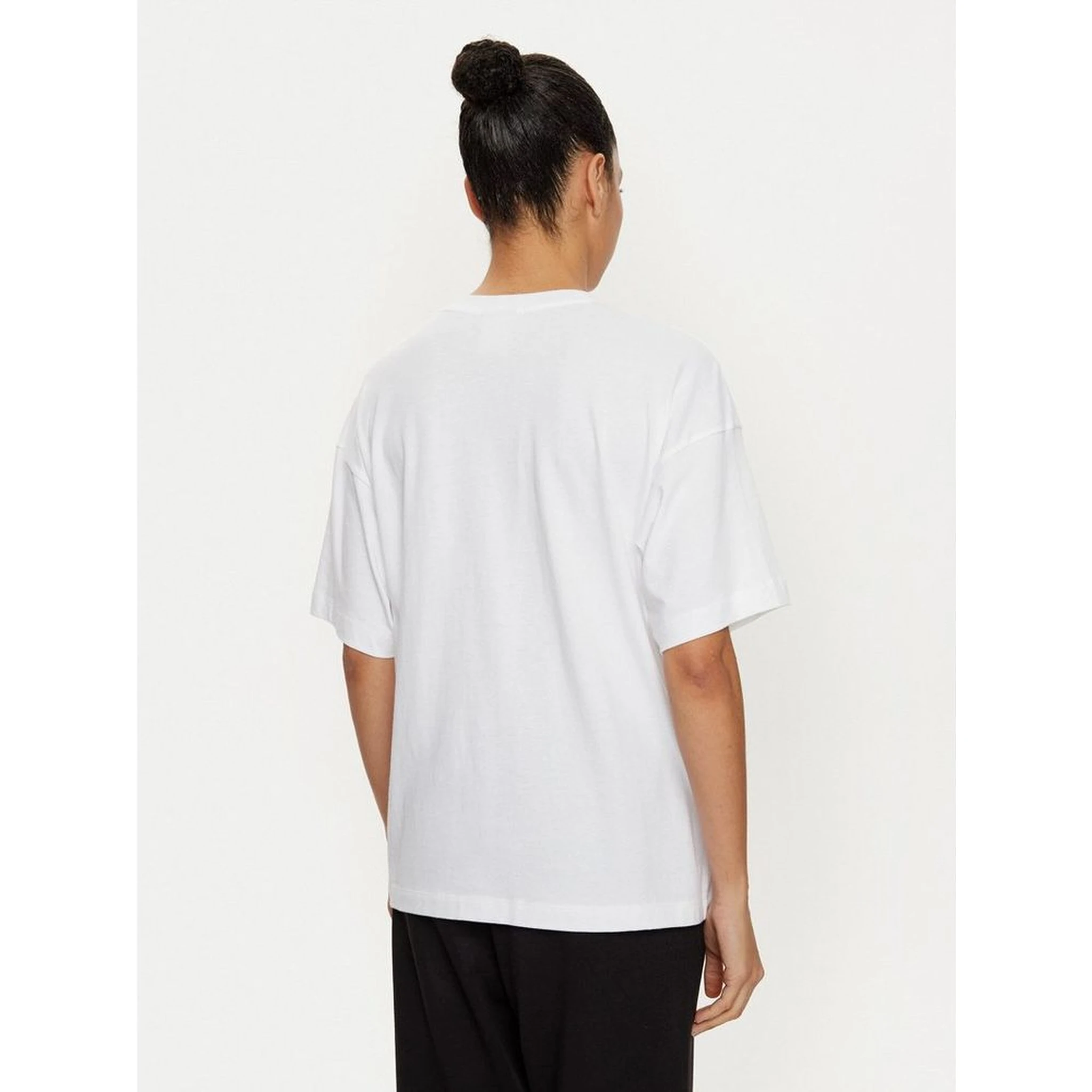 تي شيرت قطني أبيض