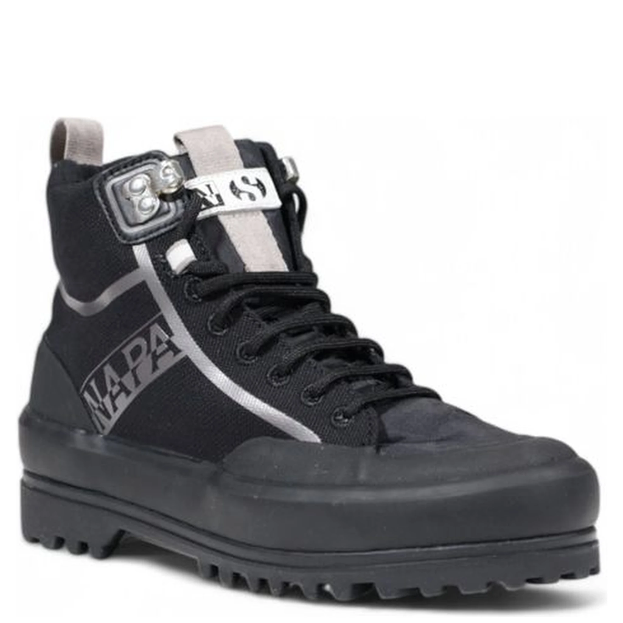 حذاء رياضي أسود من القماش