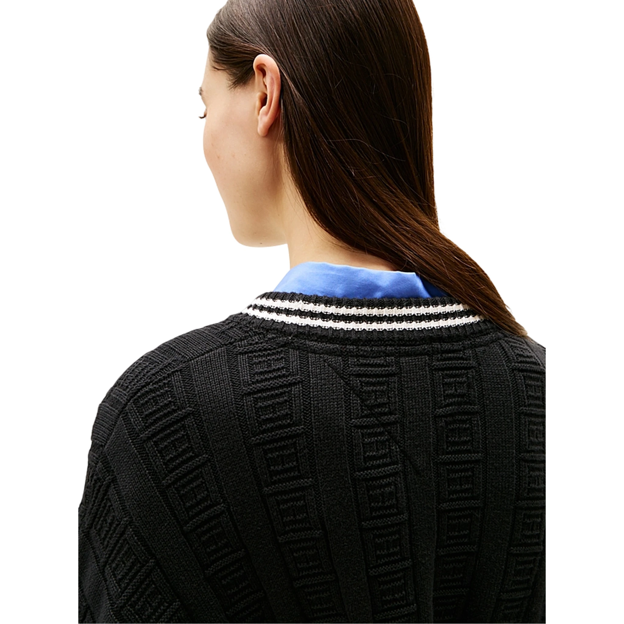 كنزات تومي جينز سوداء