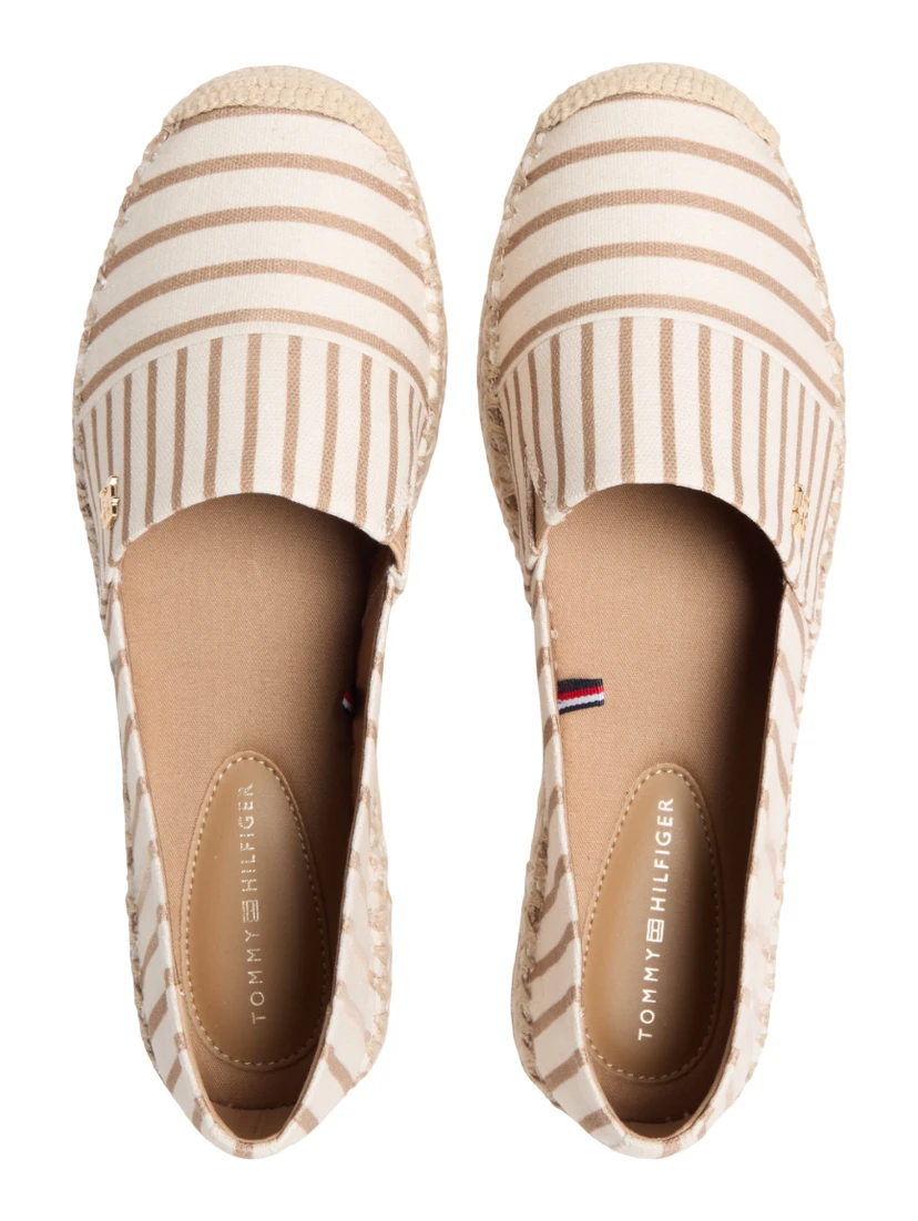TOMMY JEANS Flat shoes Cream