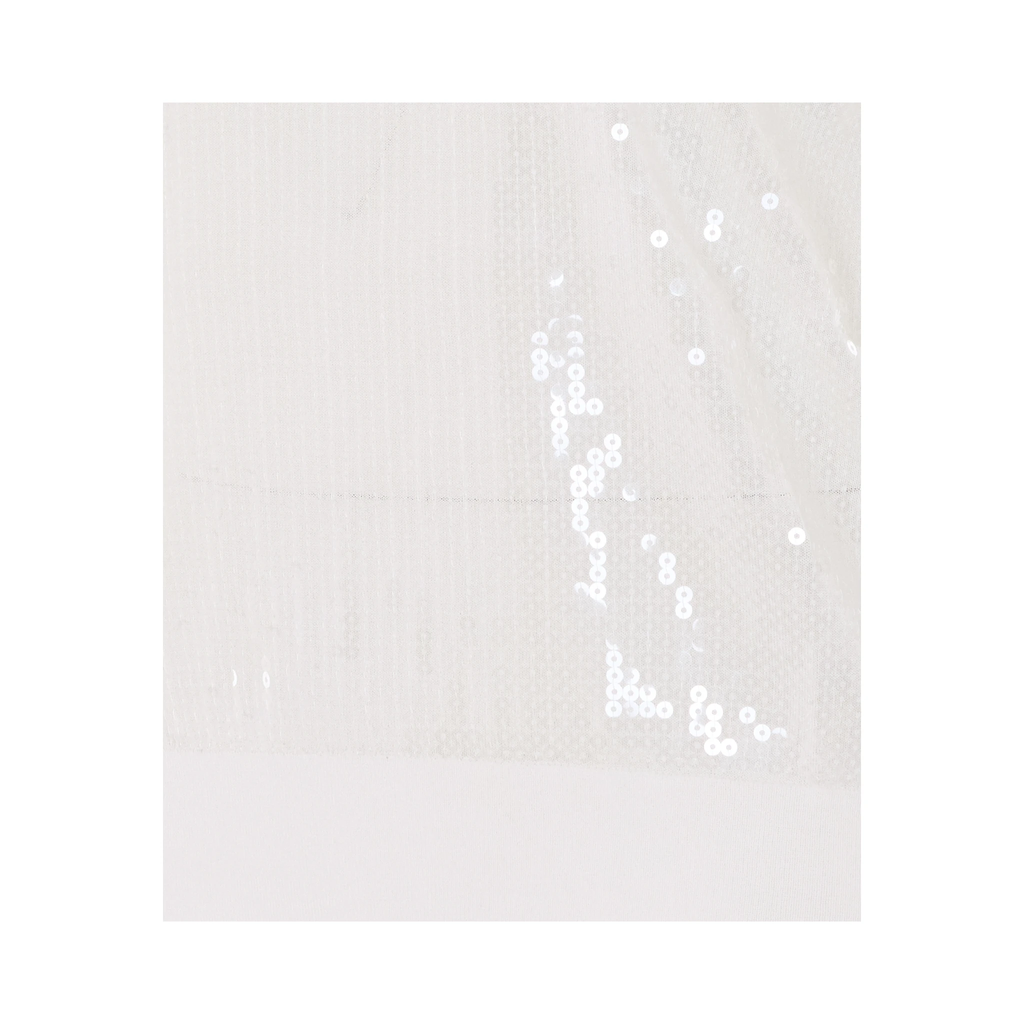 كنزات ليو جو البيضاء