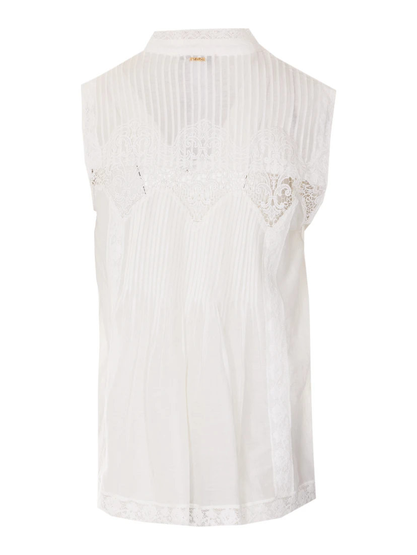 طقم قميص أبيض