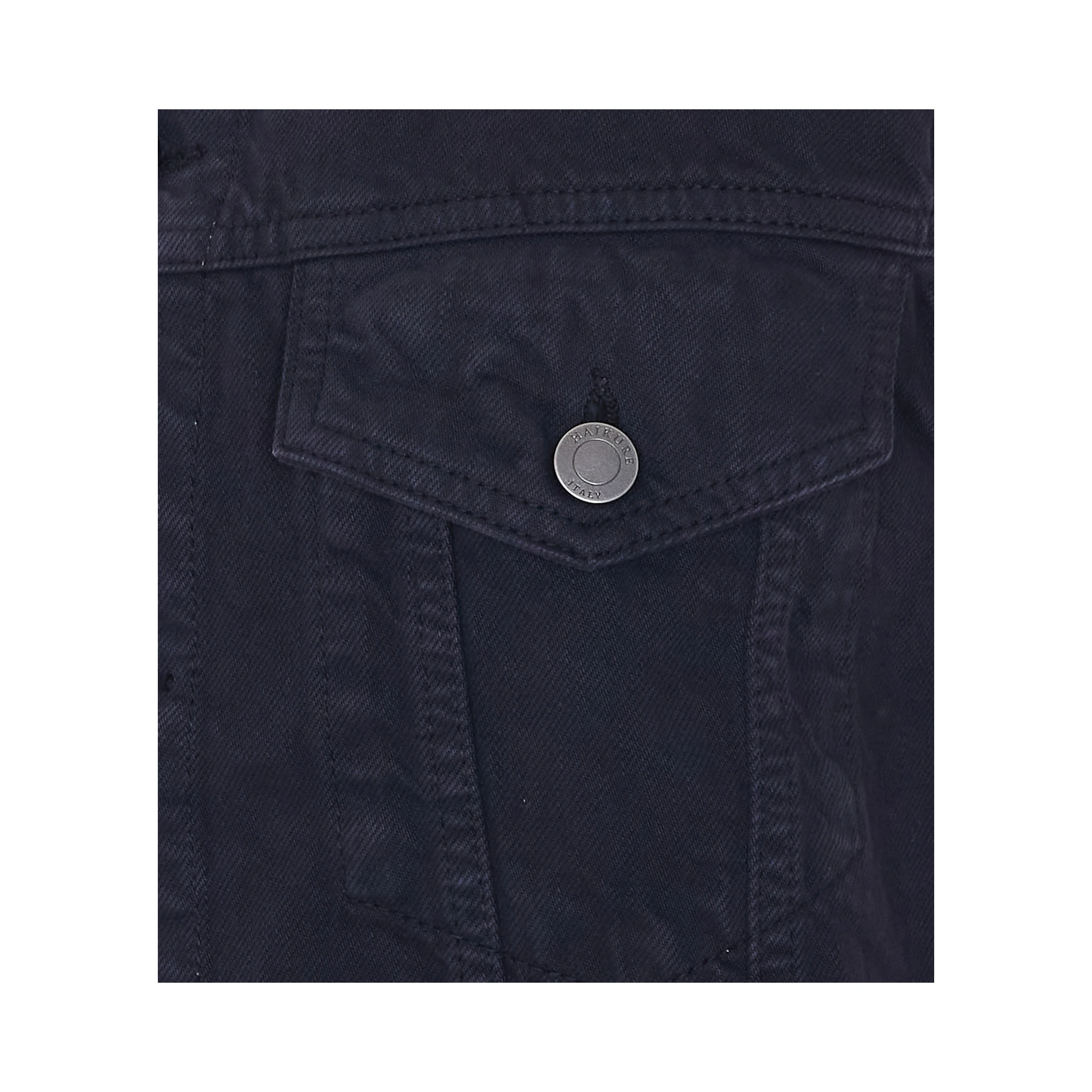 جاكيتات هايكوري سوداء