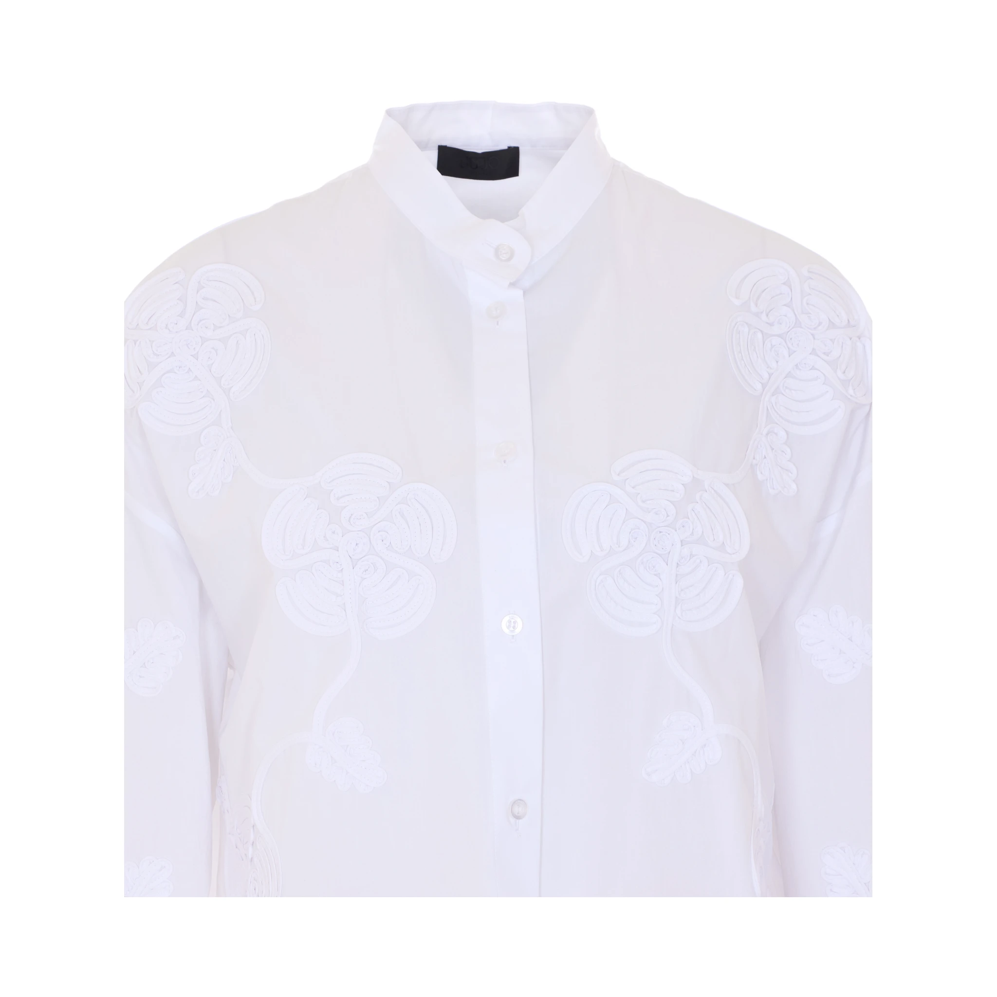 قمصان ليو جو البيضاء