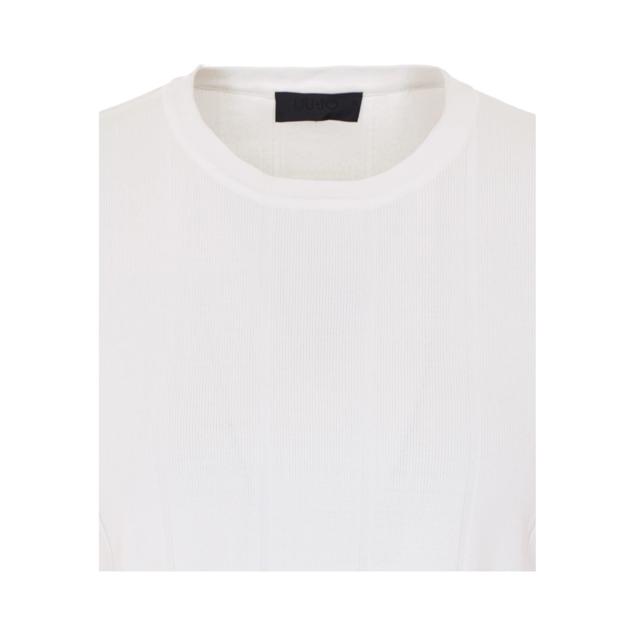 كنزات ليو جو البيضاء