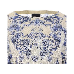 كنزات ليو جو البيضاء