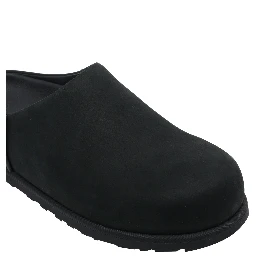 صندل UGG أسود