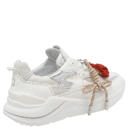 حذاء رياضي أبيض من ديت