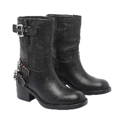 بوت أسود من كلوي