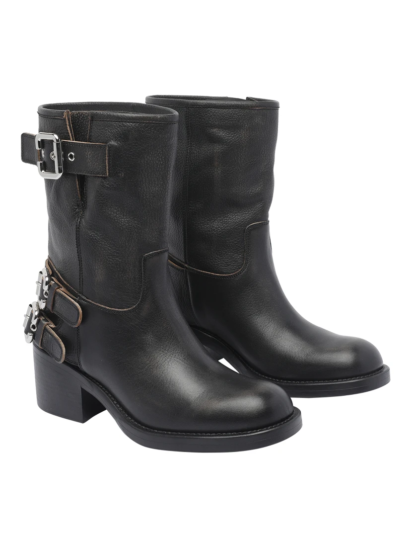 بوت أسود من كلوي