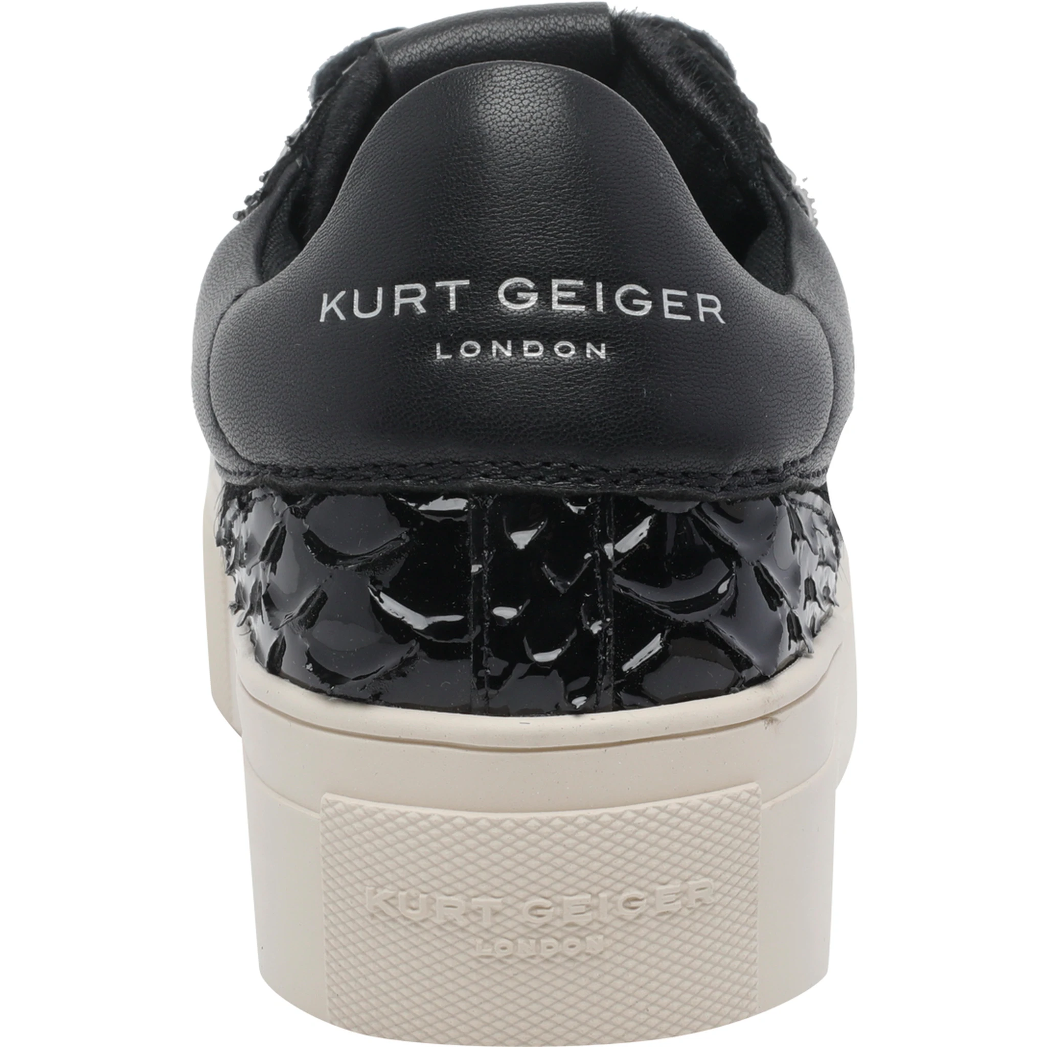 حذاء رياضي أسود من كورت جايجر