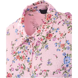 قمصان ليو جو الوردية