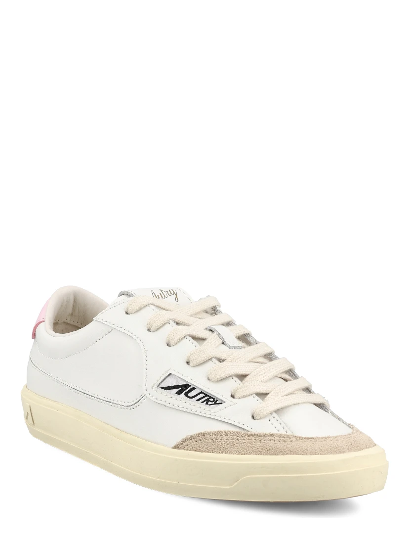 حذاء رياضي أبيض من AUTRY