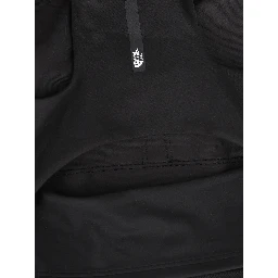 تيشيرت أسود من ذا نورث فيس