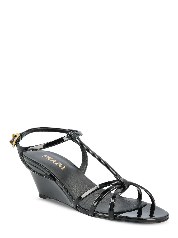 صندل برادا أسود alternative