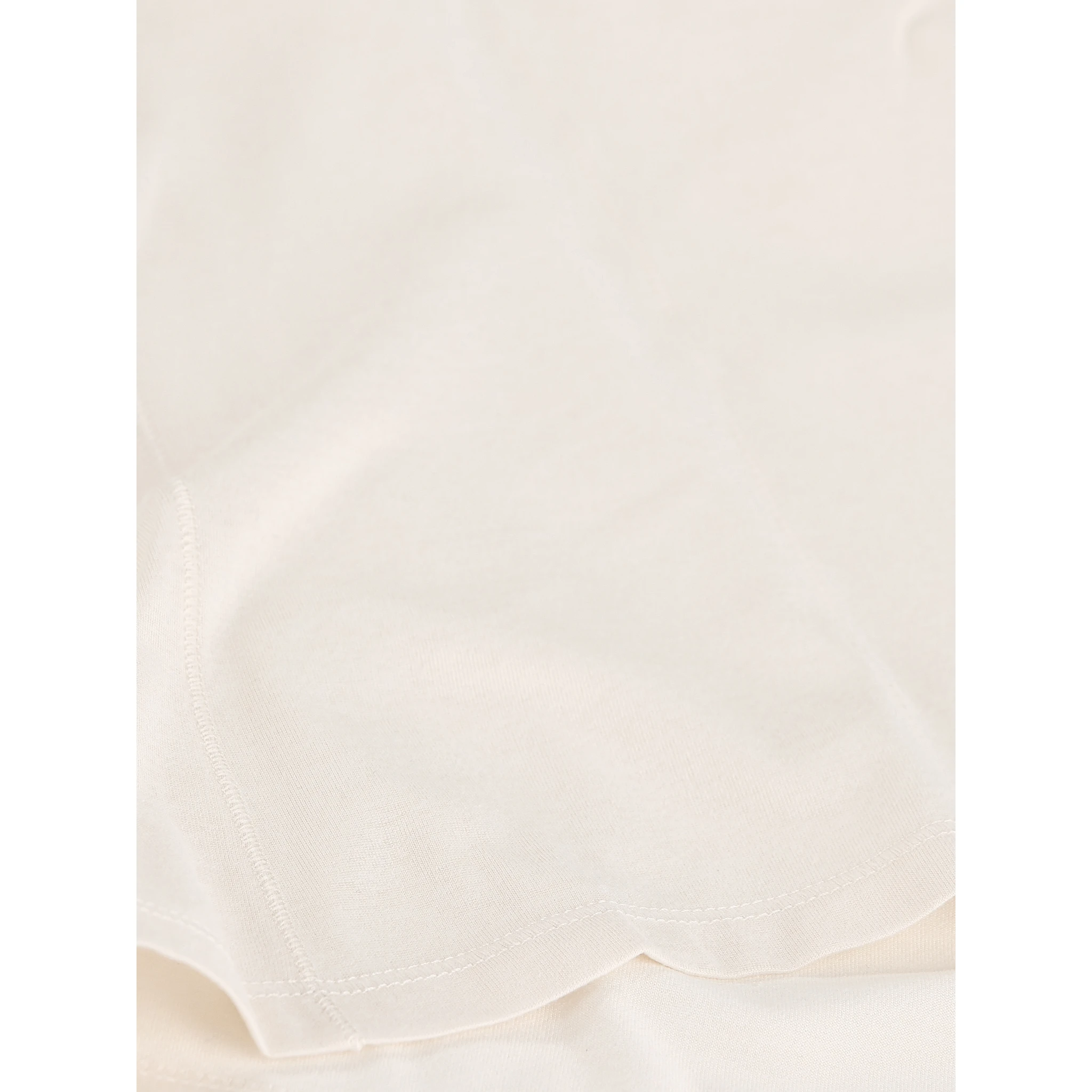 تيشيرتات وبولو من ذا نورث فيس باللون الأبيض