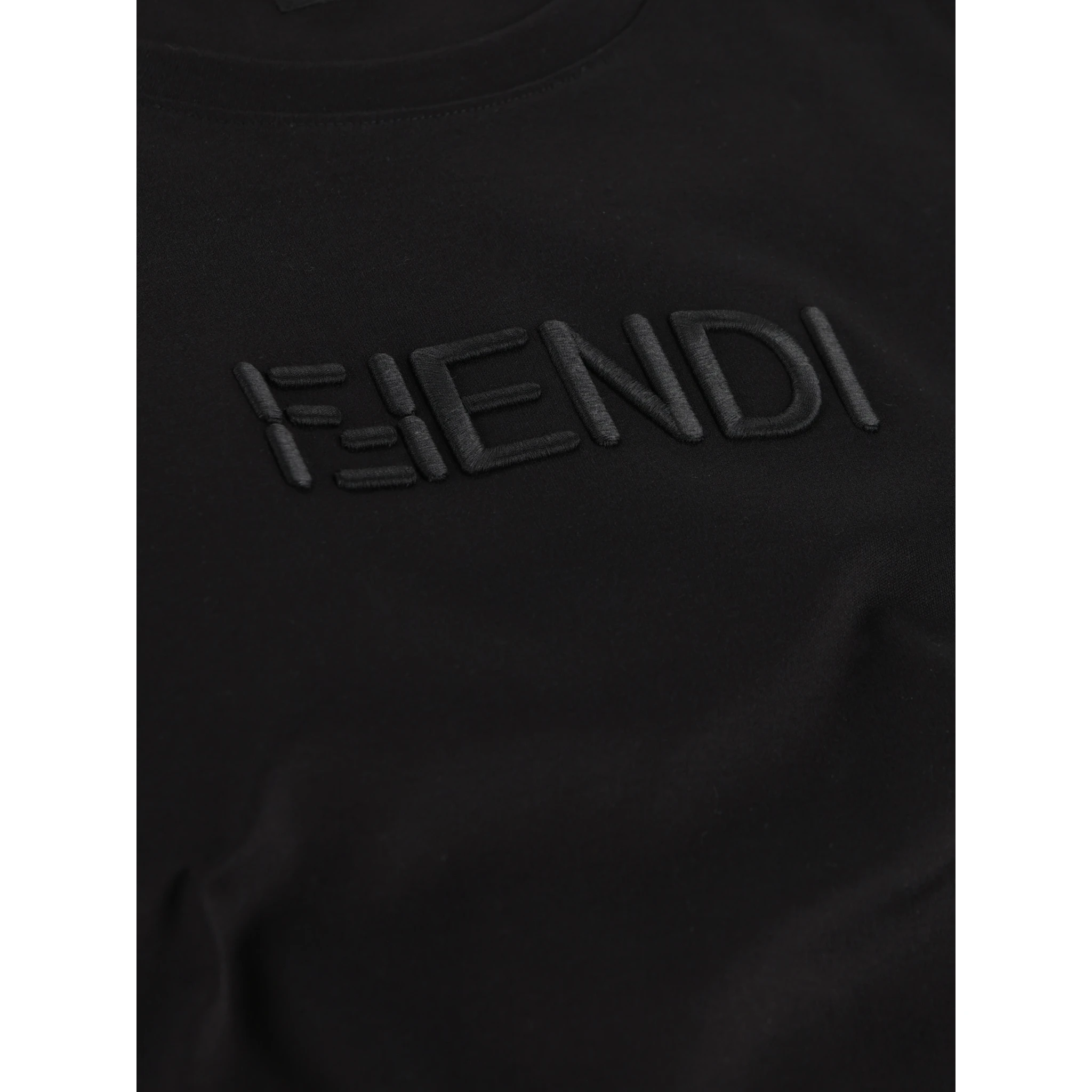 تيشيرتات وبولو من فندي باللون الأسود