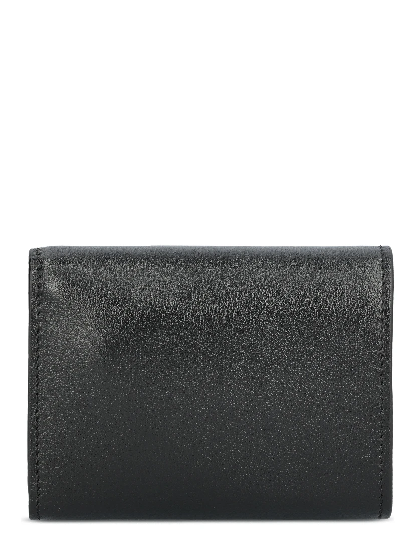 محافظ فندي سوداء