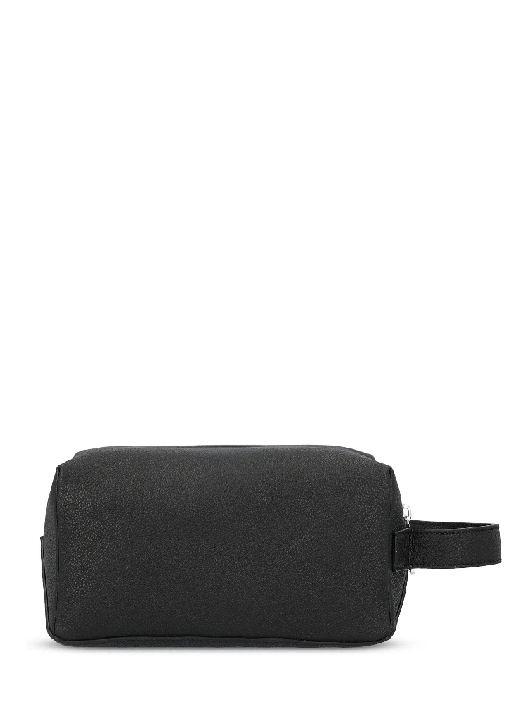 حقائب فندي.. أسود alternative