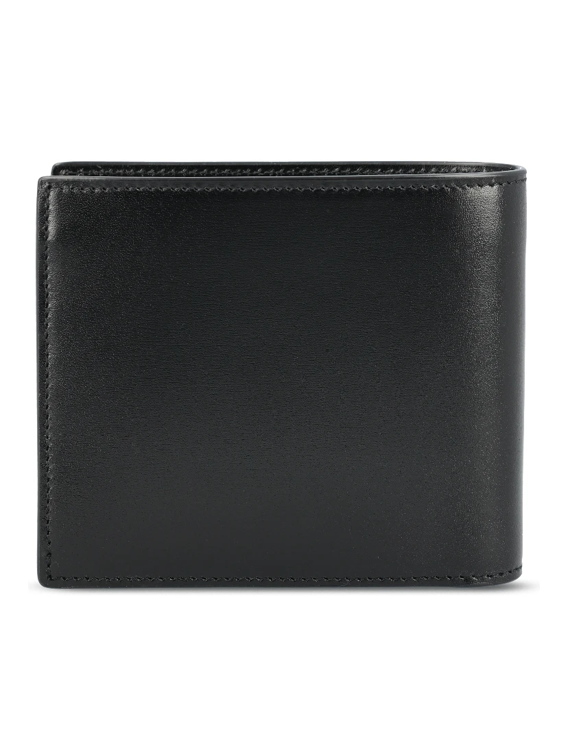 محافظ سان لوران سوداء