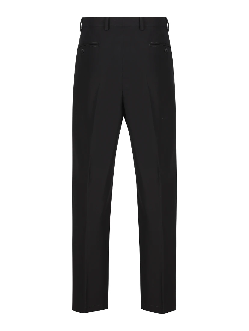 ملابس برادا الجاهزة... أسود