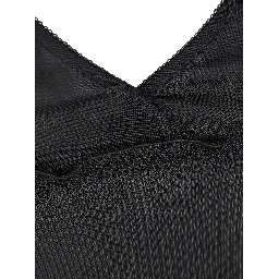 بلوزة سوداء من سان لوران