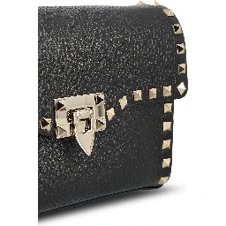 حقائب فالنتينو غارافاني.. أسود