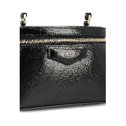 حقائب جيفنشي.. أسود