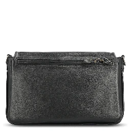 حقائب فندي.. أسود