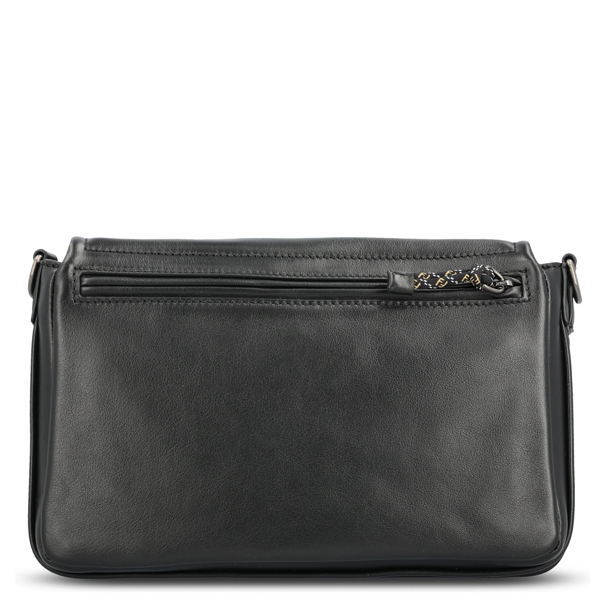 حقائب فندي.. أسود