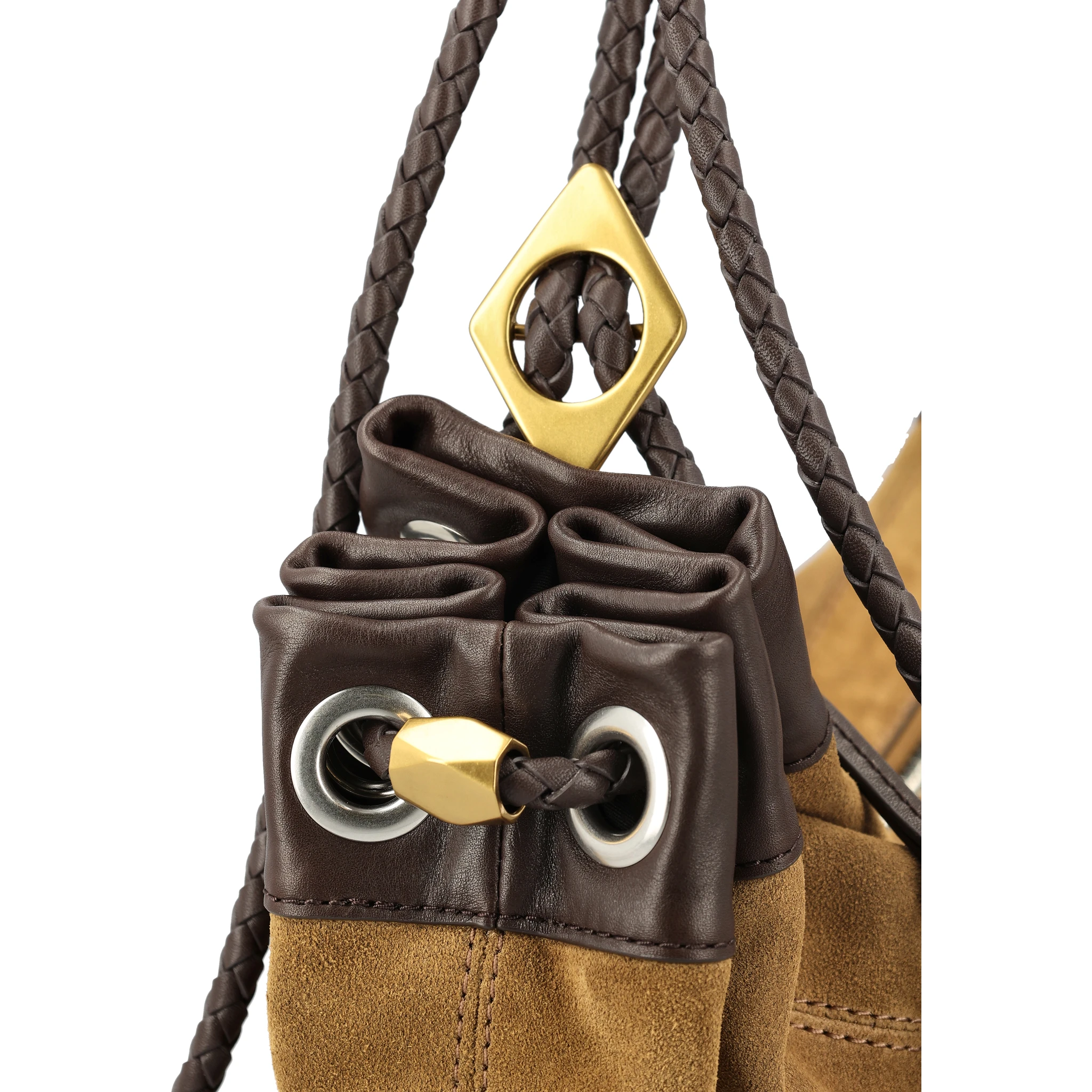 حقائب إيزابيل مارانت.. بيج