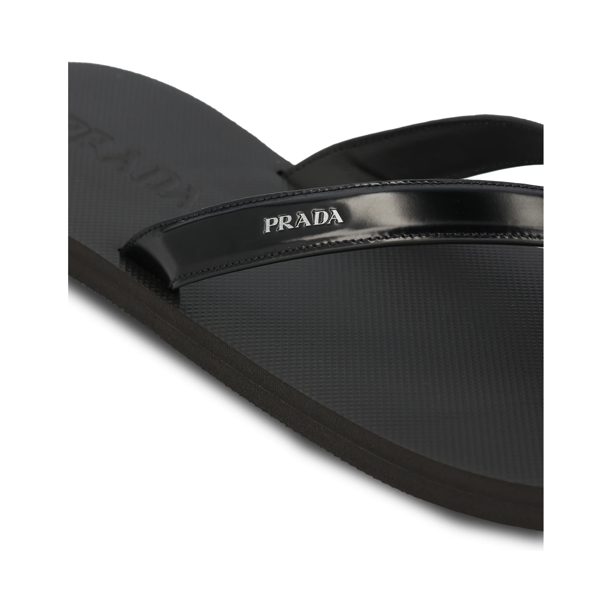 صندل برادا أسود