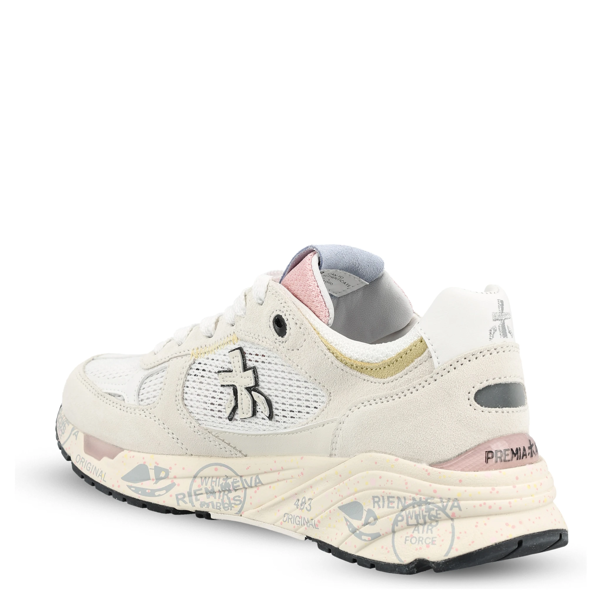 حذاء رياضي بريميتا أبيض