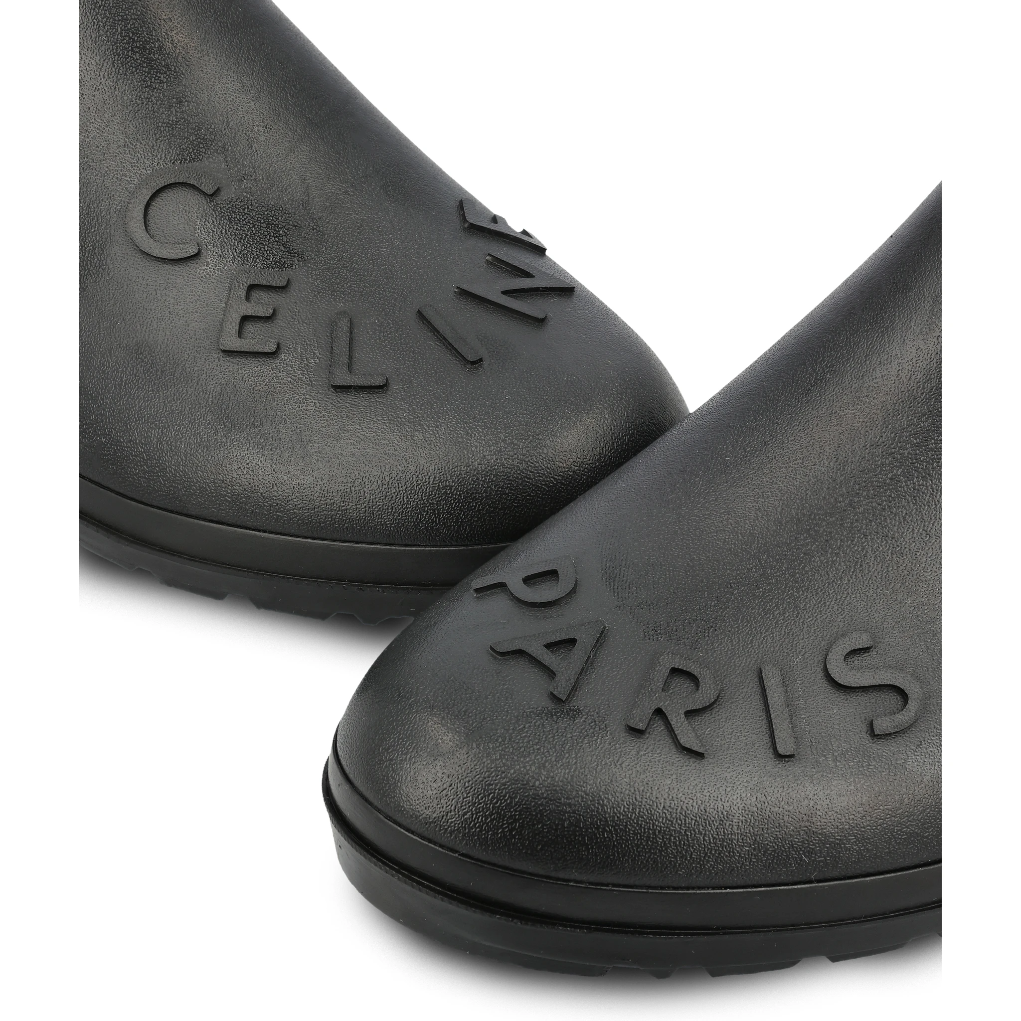 حذاء مسطح أسود من سيلين