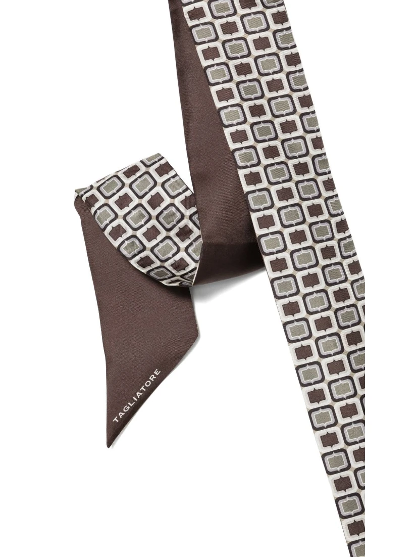 Tagliatore Scarfs Brown